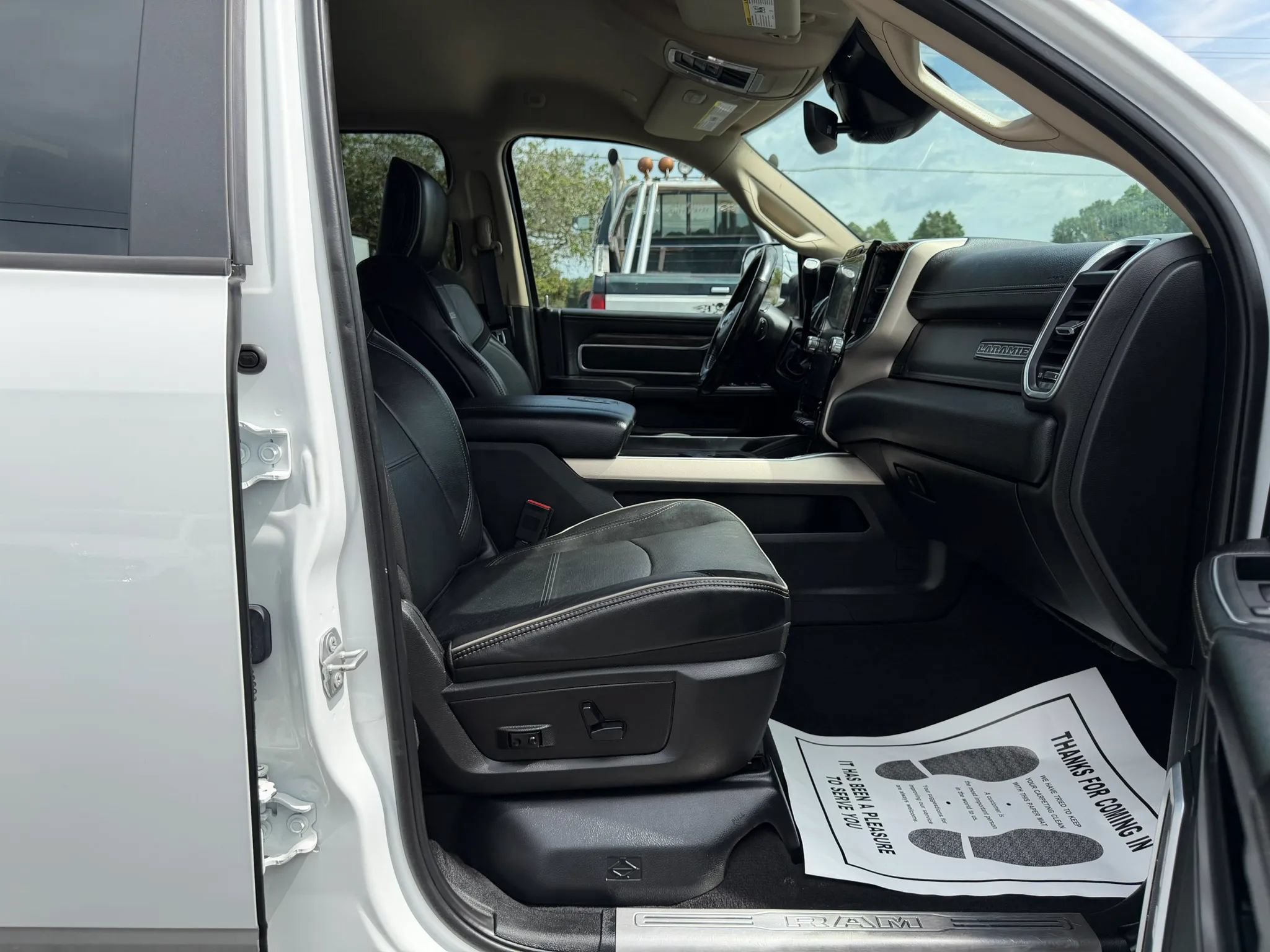 Used 2020 RAM 2500 Laramie AWD/4WD image 40