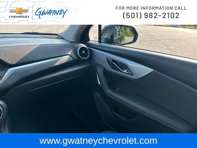 Used 2025 Chevrolet Blazer LT AWD/4WD image 26