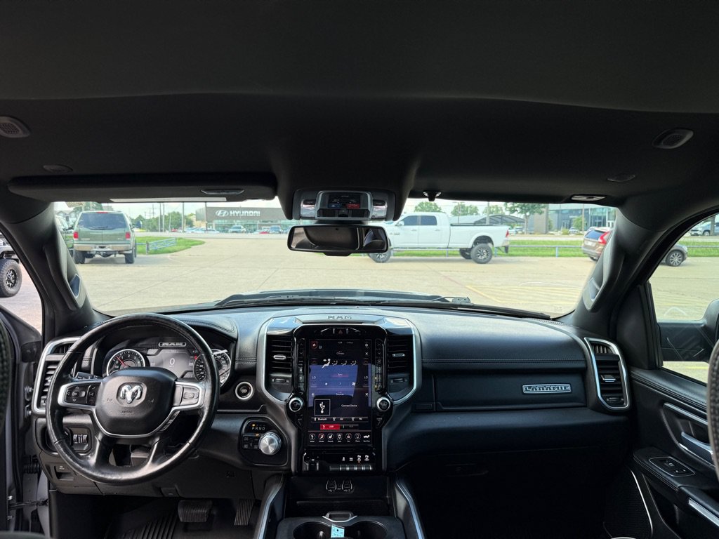 Used 2020 RAM 1500 Laramie w/ Sport Appearance Package AWD/4WD image 27