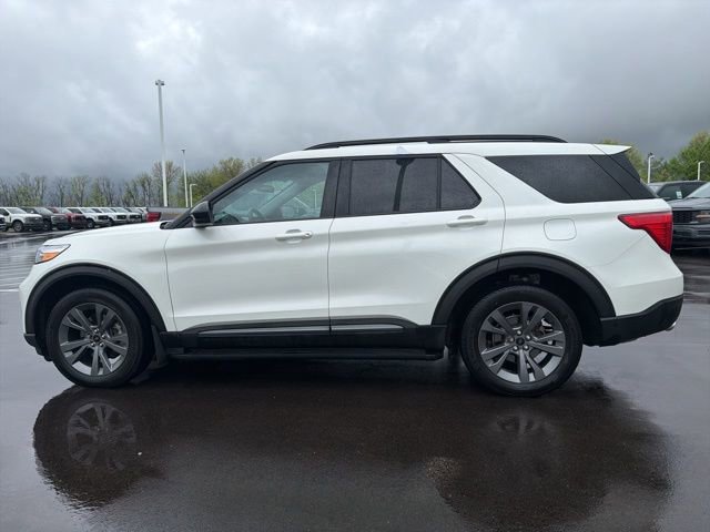 Certified 2023 Ford Explorer XLT w/ Equipment Group 202A AWD/4WD image 15