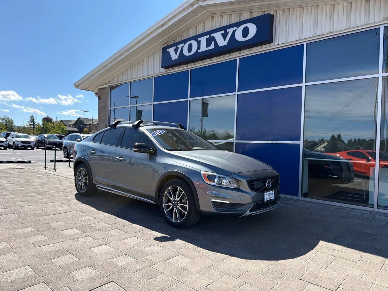 Used 2016 Volvo S60 T5 Cross Country Platinum