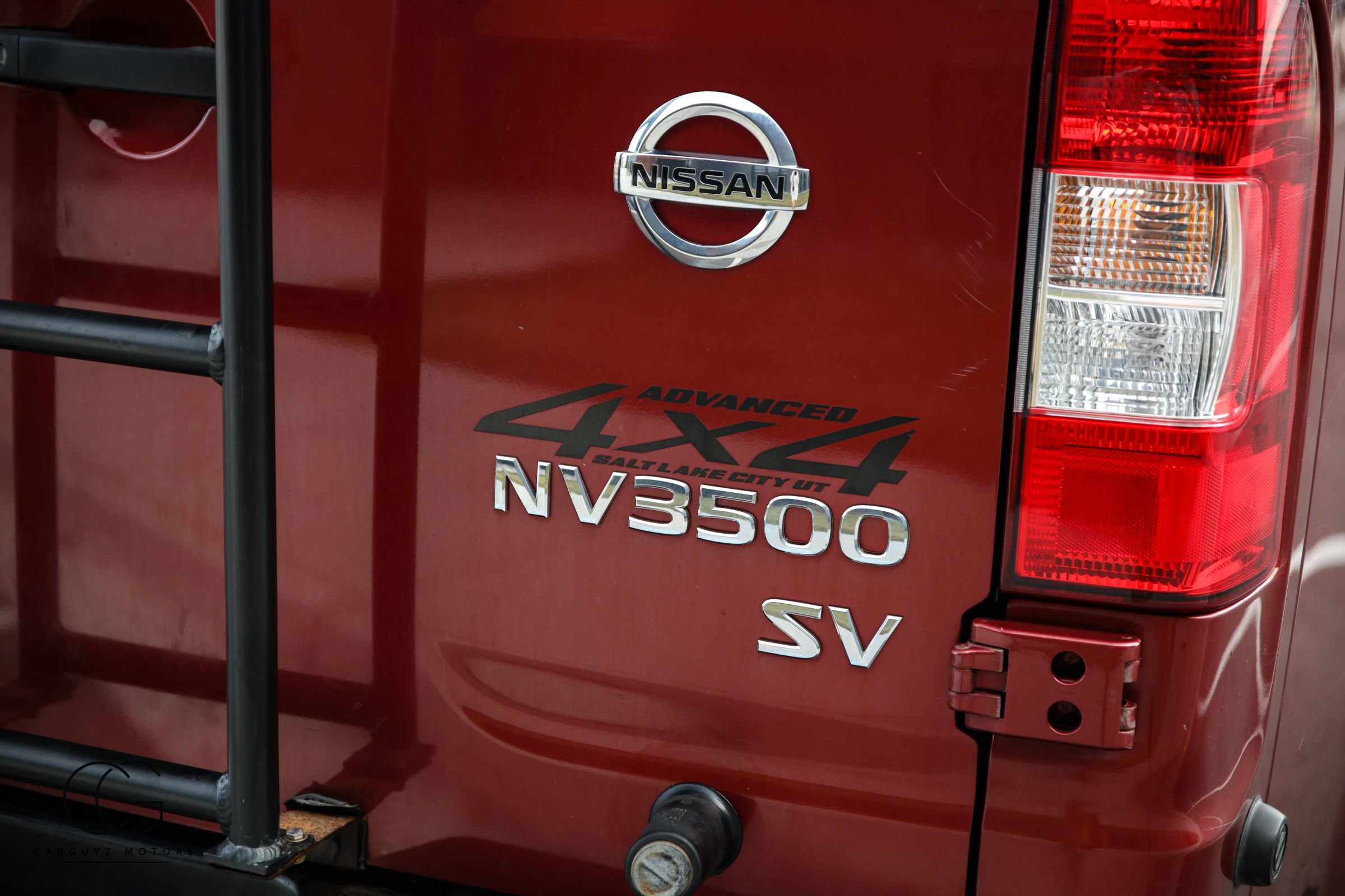 Used 2020 Nissan NV 3500 SV image 13
