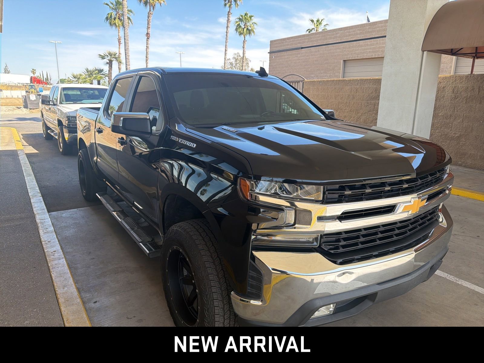 Used 2020 Chevrolet Silverado 1500 LT w/ All-Star Edition image 3