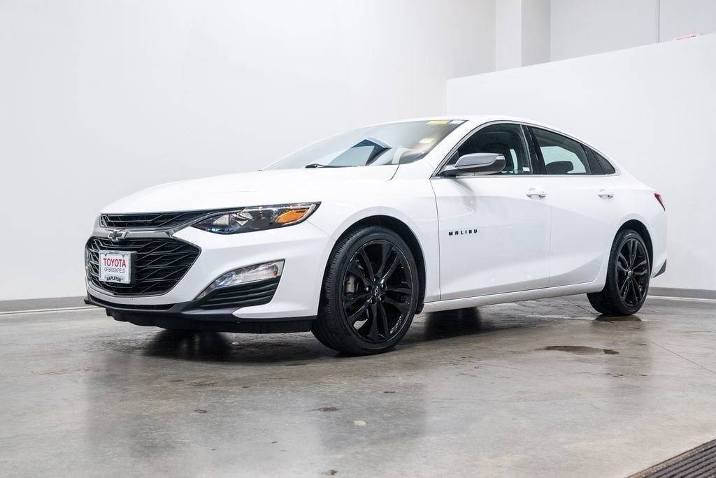 Used 2022 Chevrolet Malibu LT w/ Sport Edition FWD image 3