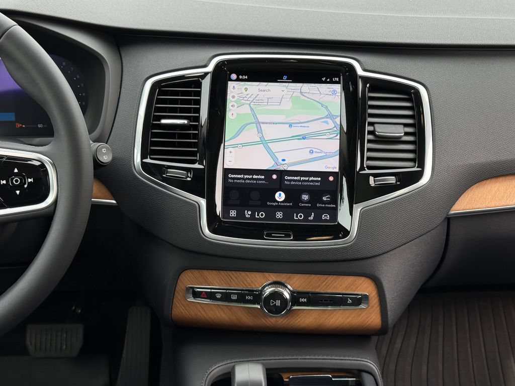 Certified 2023 Volvo XC90 B6 Plus w/ Protection Package Premier AWD/4WD image 28