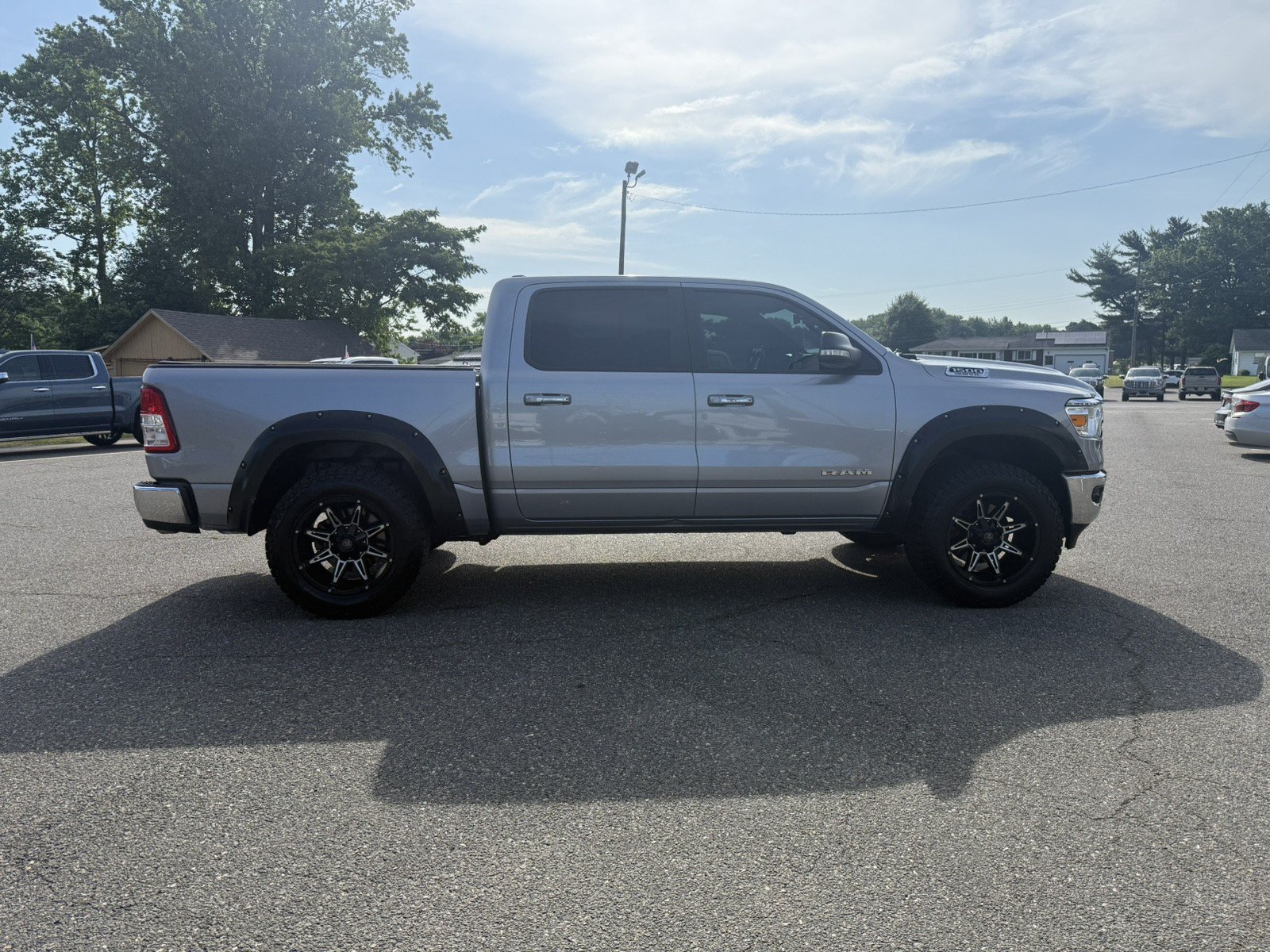 Used 2020 RAM 1500 Big Horn AWD/4WD image 2