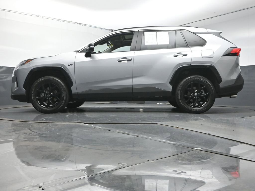Used 2022 Toyota RAV4 XLE image 35