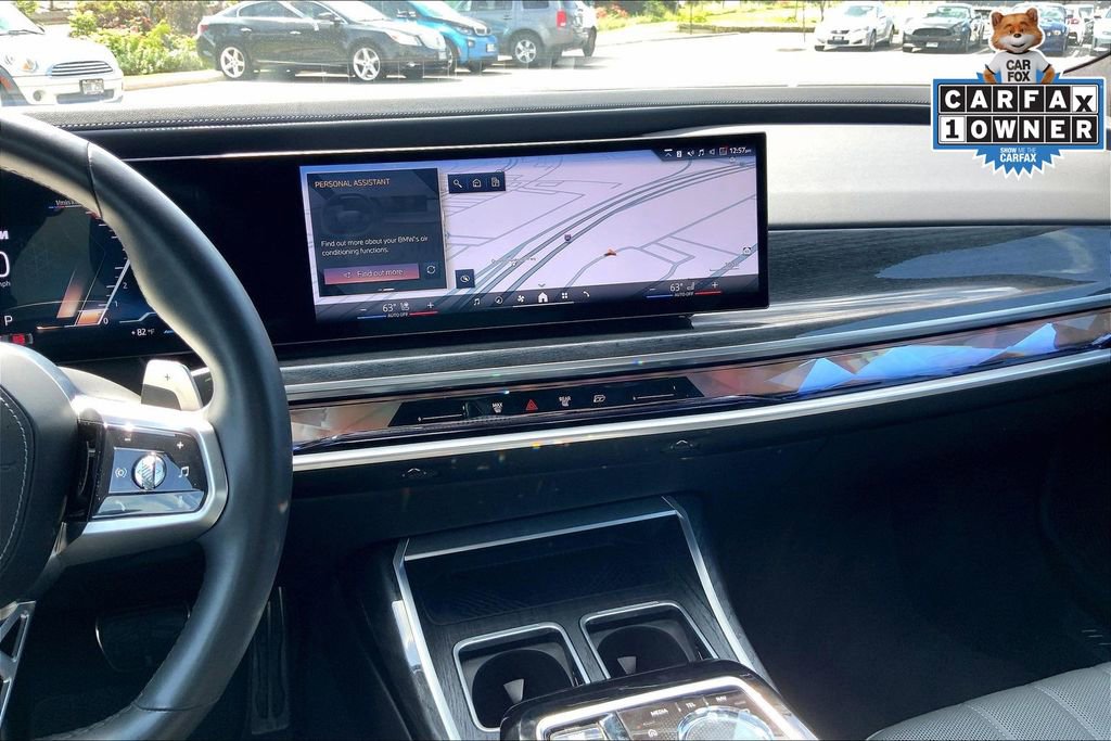 Used 2023 BMW 740i image 6