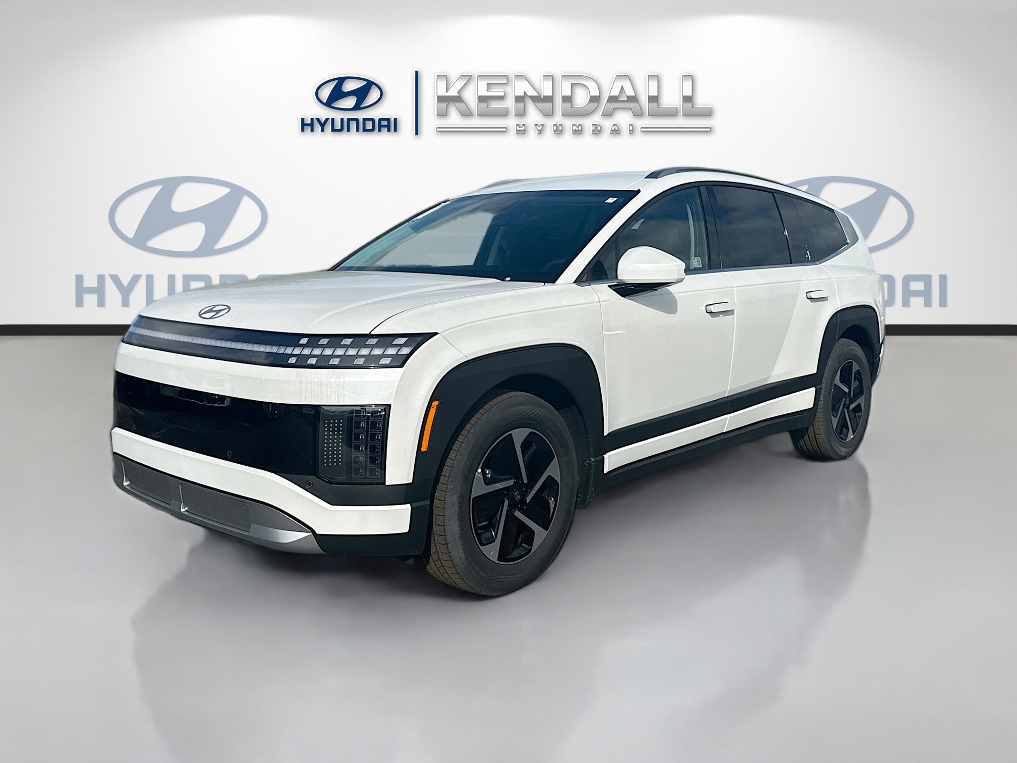 New 2026 Hyundai Ioniq 9 SE image 3