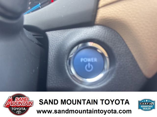Used 2021 Toyota RAV4 XLE Premium image 19