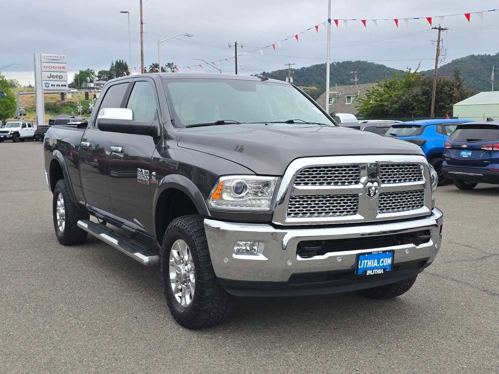 Used 2017 RAM 3500 Laramie w/ Convenience Group AWD/4WD image 7