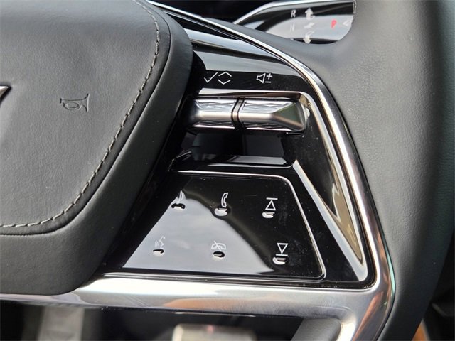 New 2026 Cadillac Vistiq Premium Luxury w/ LPO, Floor Liner Package image 24