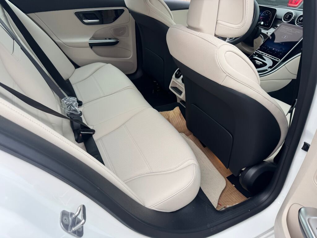 New 2026 Mercedes-Benz C 300 4MATIC Sedan image 19