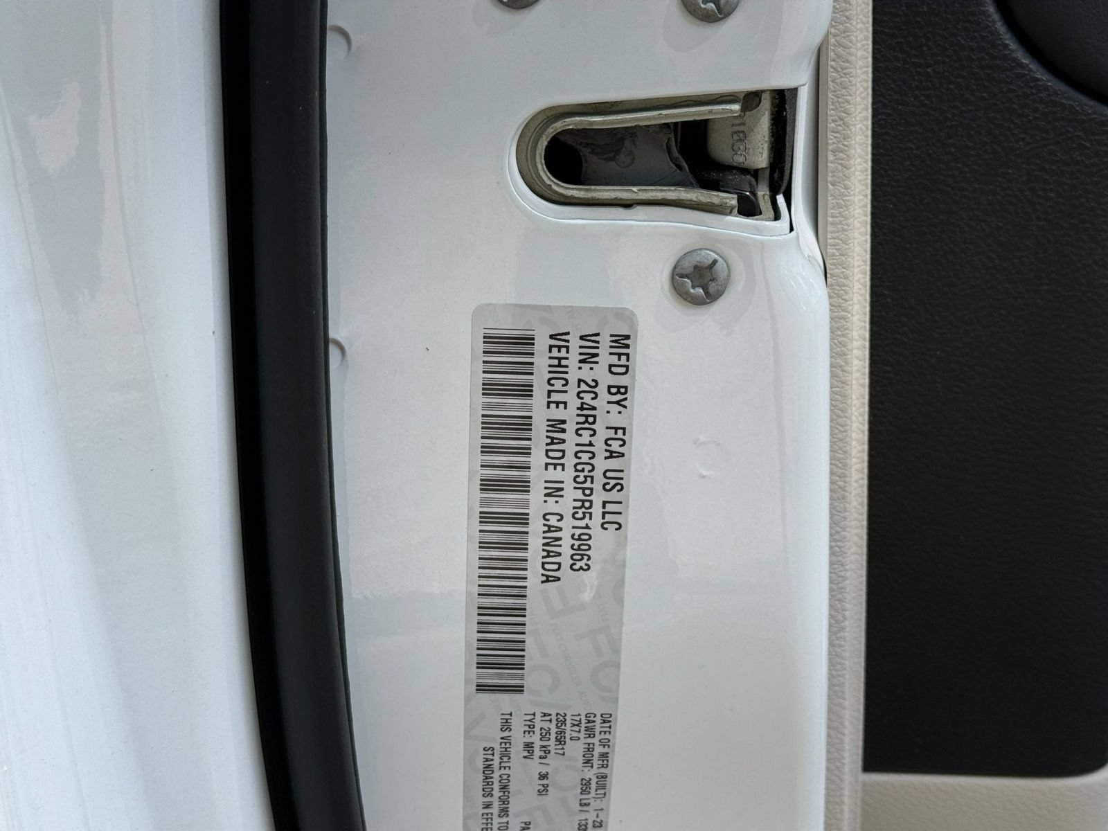 Used 2023 Chrysler Voyager LX FWD image 29