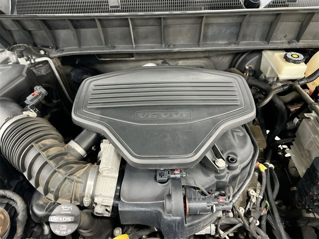 Used 2018 GMC Acadia SLT image 26