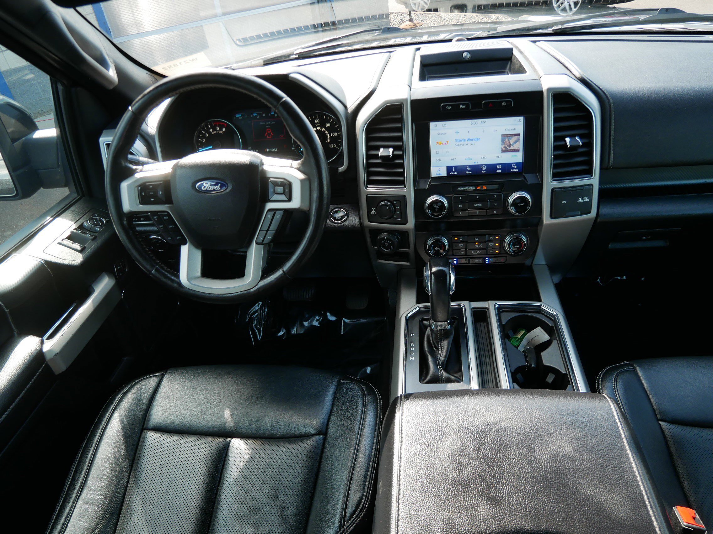 Used 2019 Ford F150 Lariat w/ Equipment Group 502A Luxury image 9