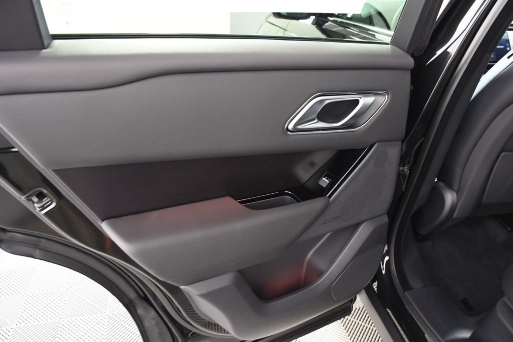 New 2026 Land Rover Range Rover Velar Dynamic SE AWD/4WD image 26