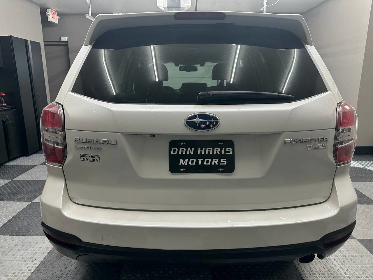 Used 2015 Subaru Forester 2.5i Limited image 9