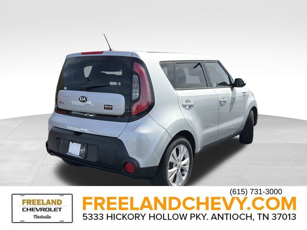 Used 2015 Kia Soul + image 3