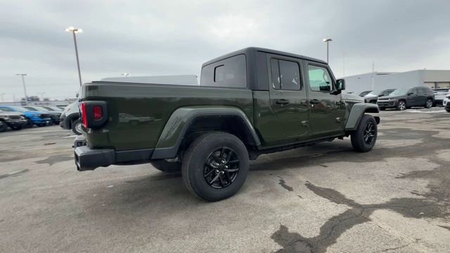Used 2022 Jeep Gladiator Sport image 8