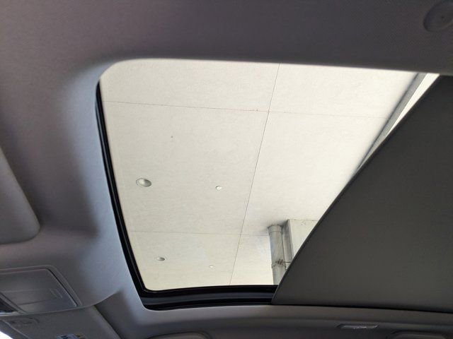 Used 2022 Acura MDX FWD image 23