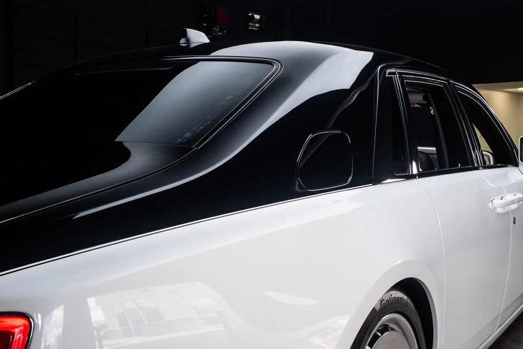 Used 2019 Rolls-Royce Phantom Sedan RWD image 20