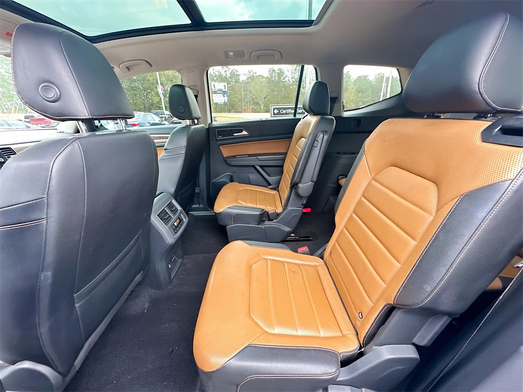 Used 2019 Volkswagen Atlas SEL Premium image 4