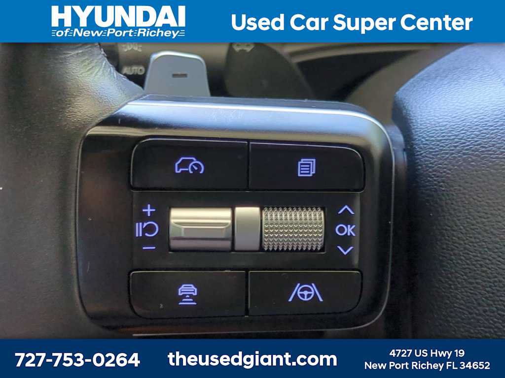 Used 2024 Hyundai Santa Fe Limited FWD image 30