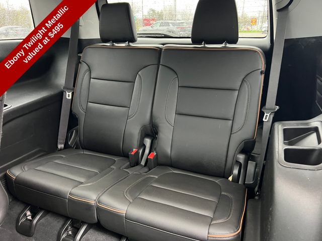 Used 2023 GMC Acadia AT4 w/ Technology Package AWD/4WD image 7