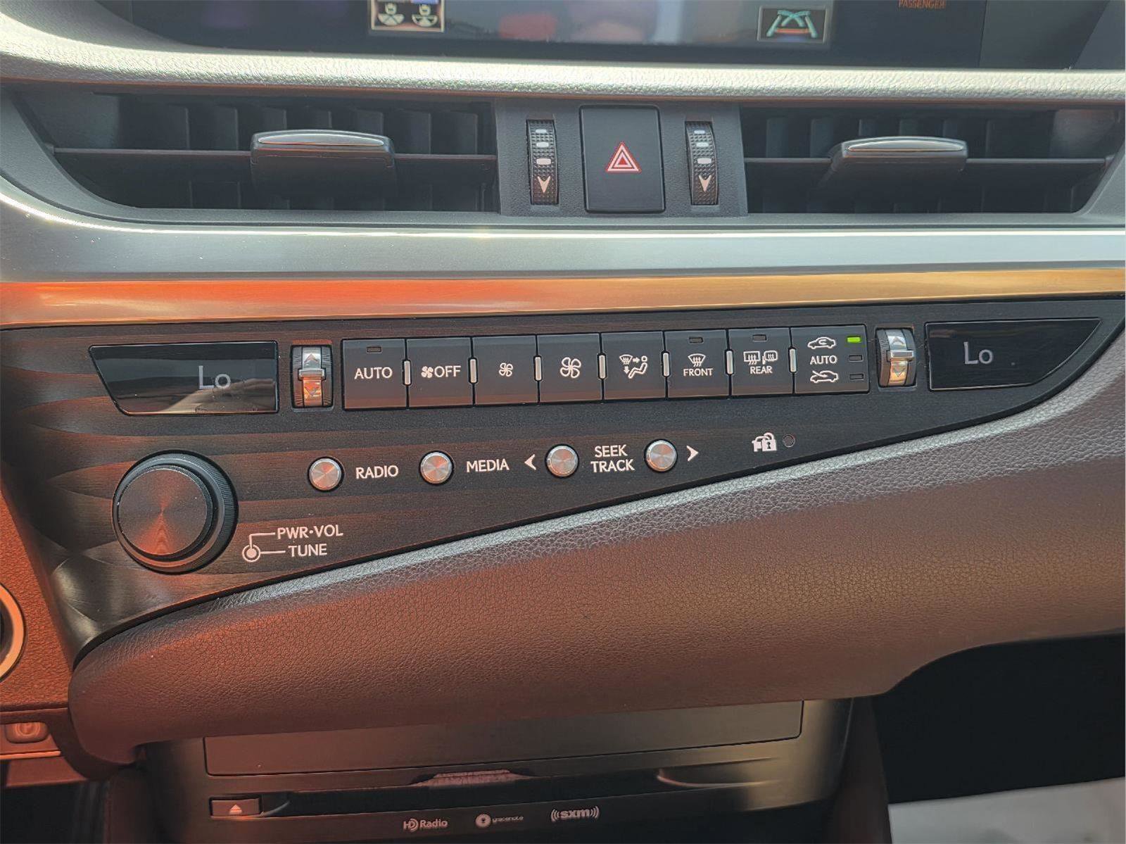 Used 2020 Lexus ES 350 image 24