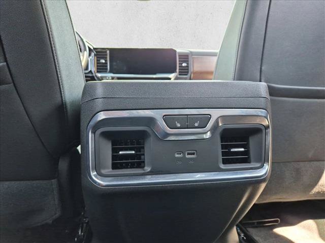 Used 2022 Chevrolet Silverado 1500 High Country w/ Z71 Off-Road Package AWD/4WD image 16