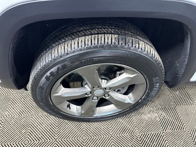 Used 2023 Jeep Grand Cherokee 4WD 4xe w/ Luxury Tech Group II image 10