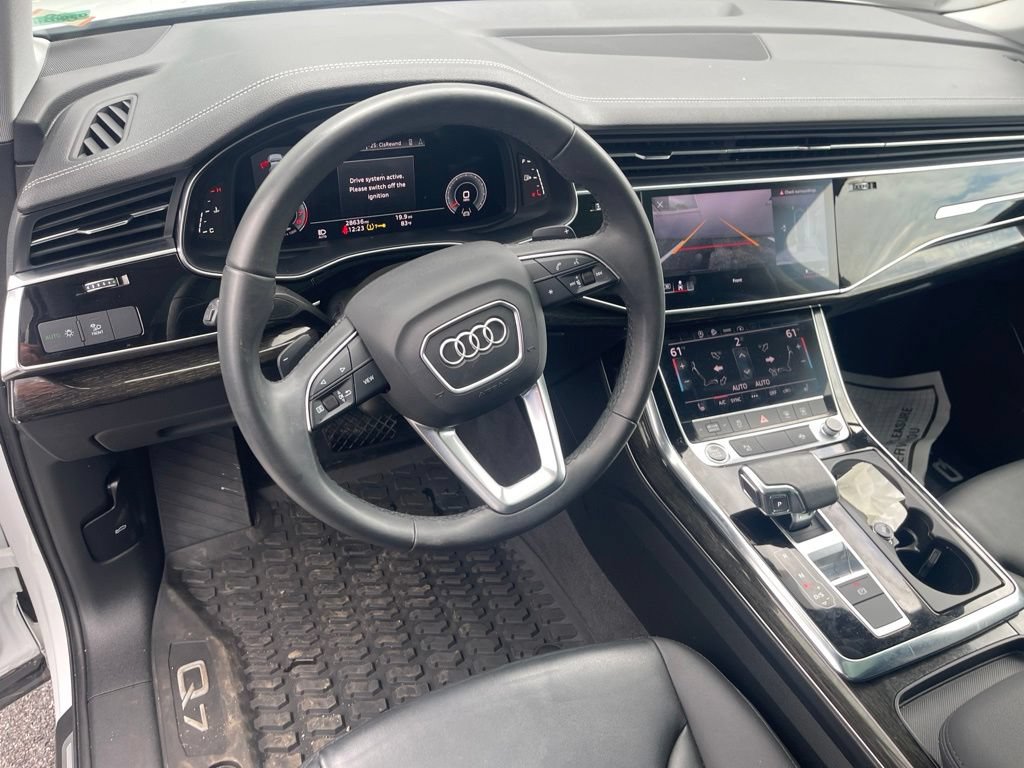 Used 2023 Audi Q7 2.0T Premium w/ Convenience Package AWD/4WD image 7