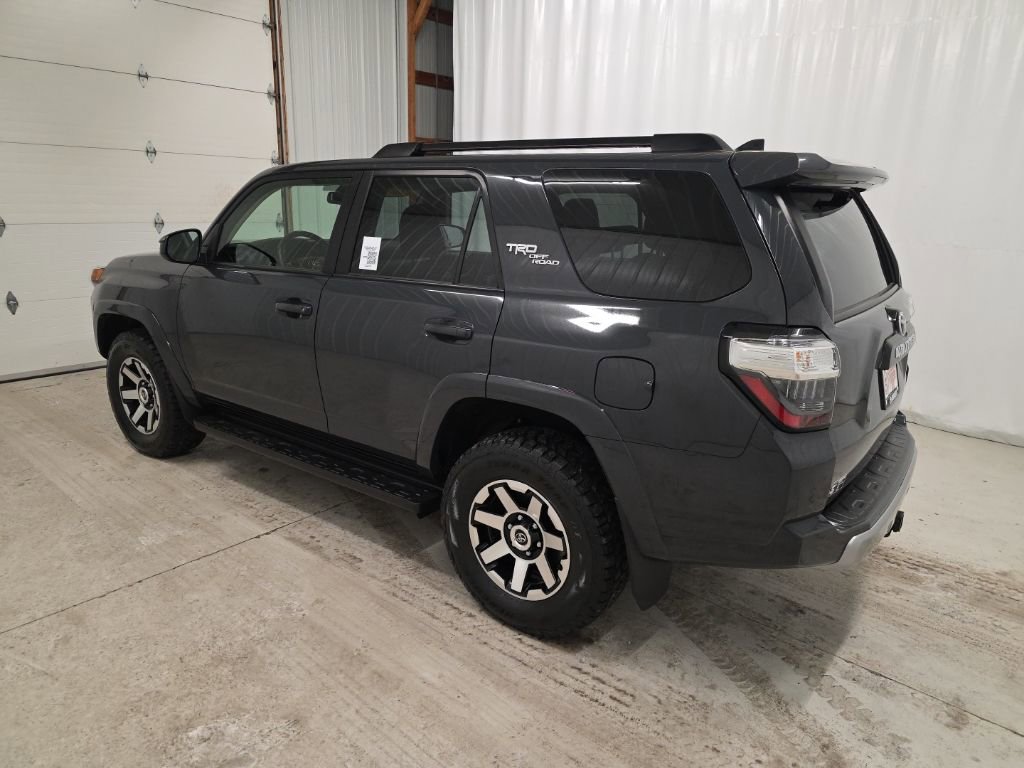 Used 2024 Toyota 4Runner TRD Off-Road image 3