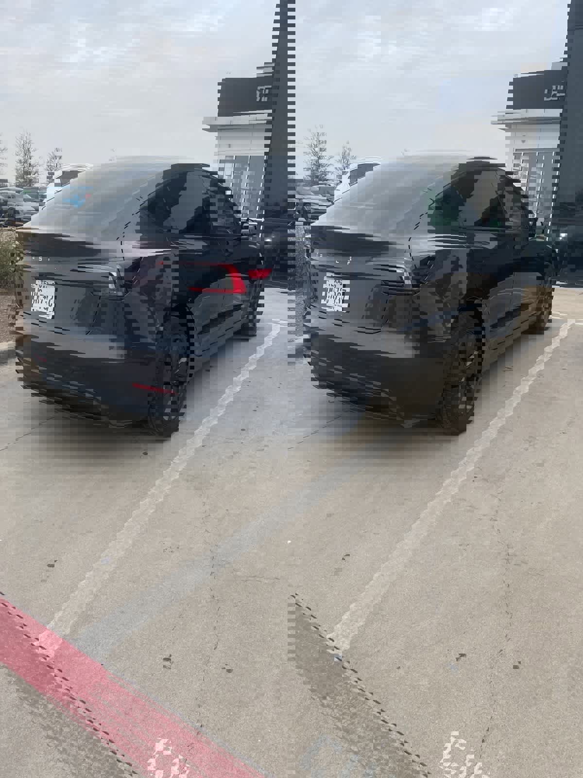 Used 2025 Tesla Model 3 Long Range image 3