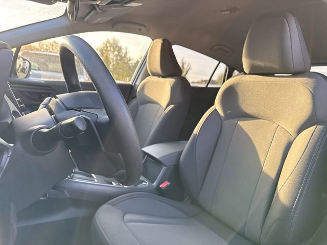 Used 2025 Subaru Crosstrek 2.0i Premium image 12