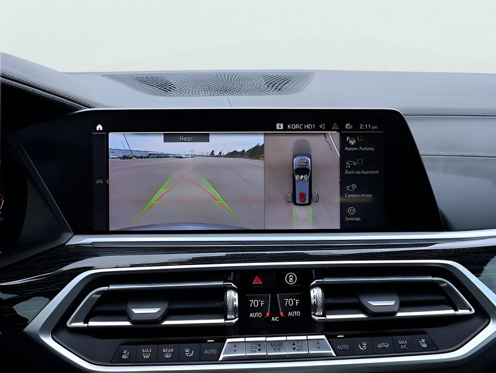 Used 2022 BMW X7 M50i w/ Dynamic Handling Package AWD/4WD image 26