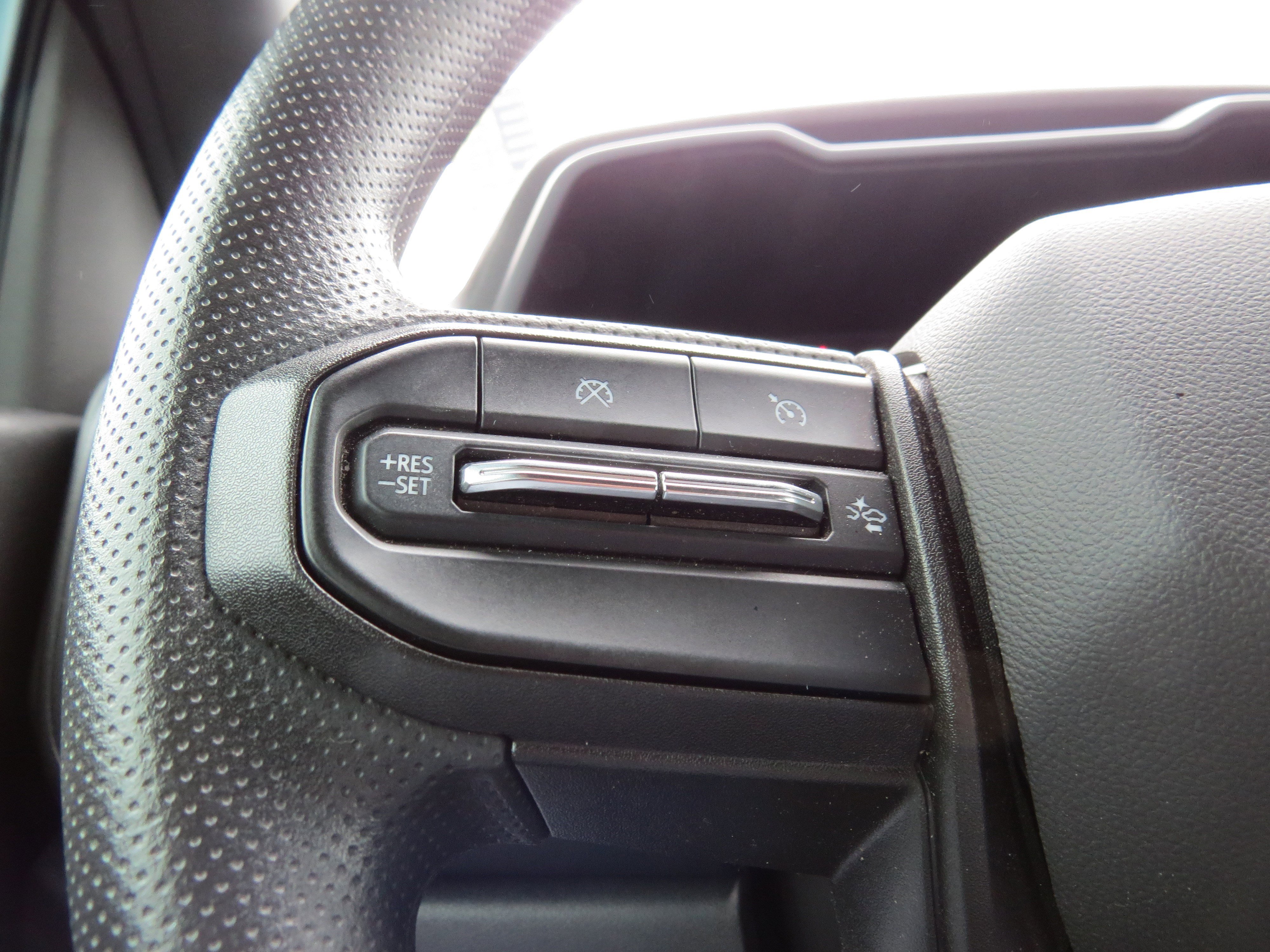 Certified 2024 Chevrolet Colorado Trail Boss w/ Technology Package image 21