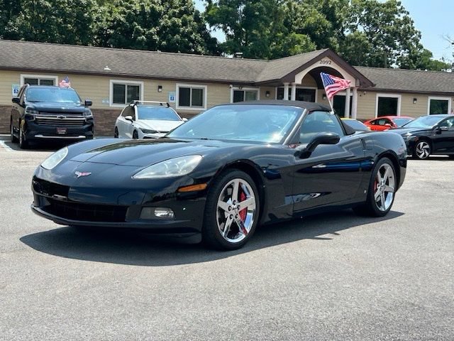 Used 2007 Chevrolet Corvette Convertible w/ Preferred Equipment Group RWD image 4