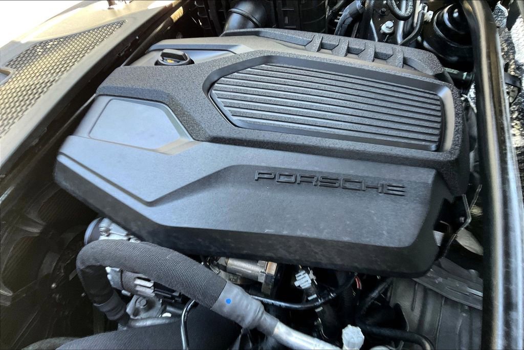Certified 2025 Porsche Macan image 34
