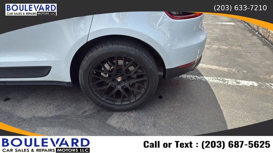 Used 2017 Porsche Macan S image 10