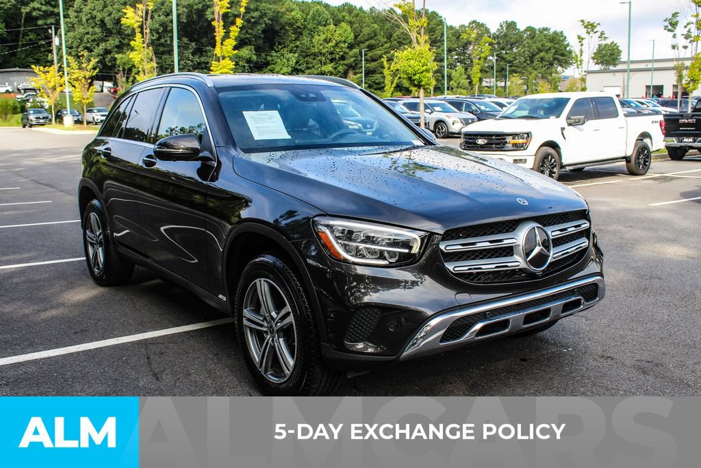 Used 2021 Mercedes-Benz GLC 300 4MATIC w/ Premium Package image 3
