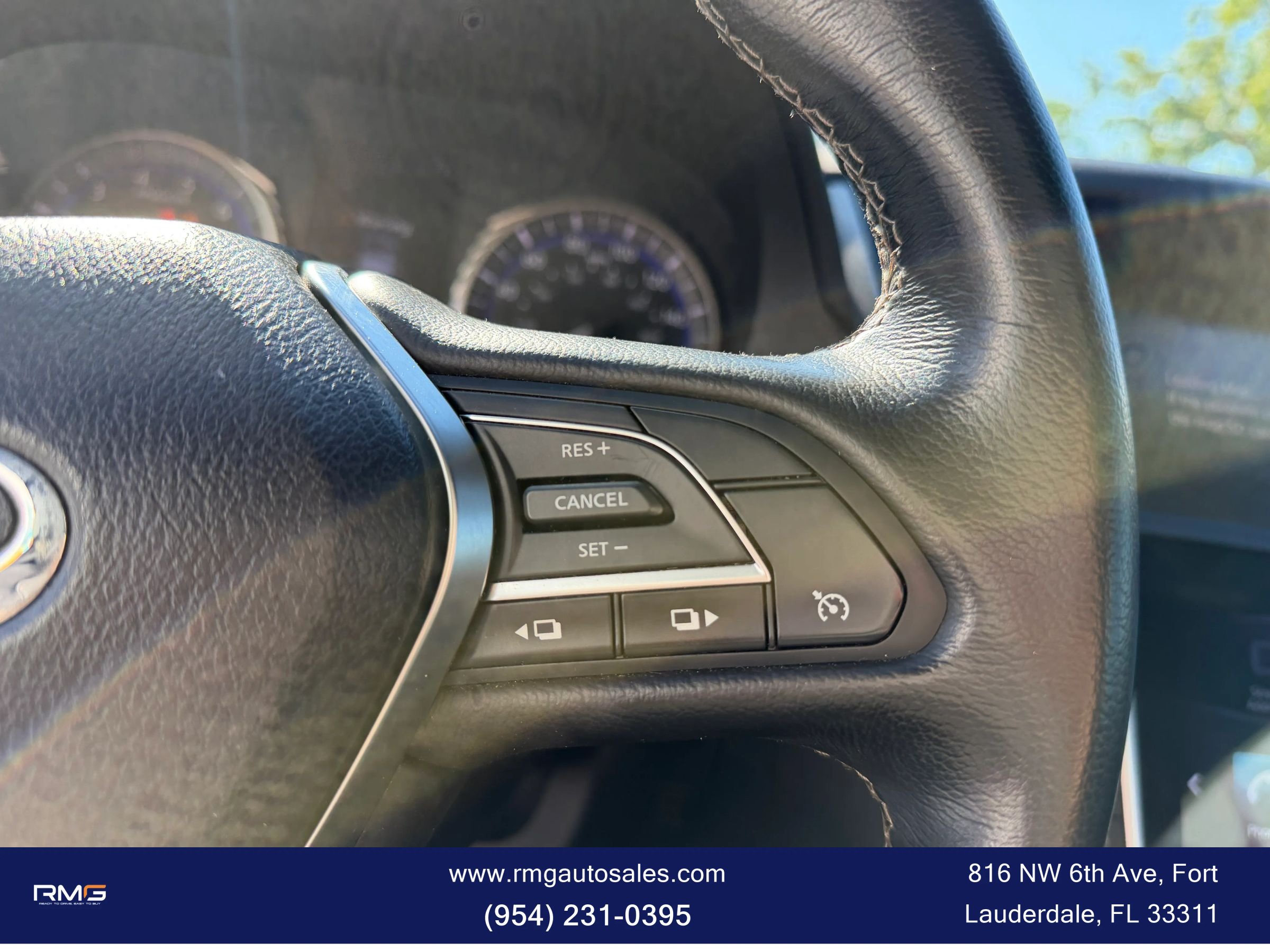 Used 2019 INFINITI Q60 3.0t Luxe w/ Essential Package AWD/4WD image 21