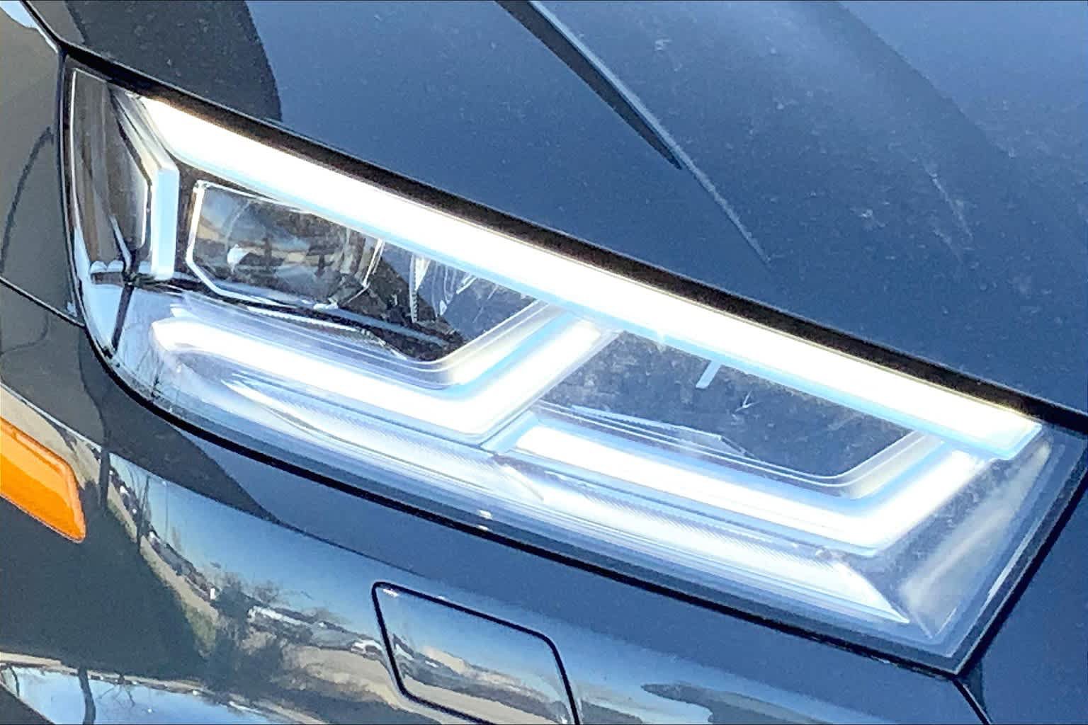 Used 2019 Audi Q5 2.0T Premium Plus w/ Premium Plus Package AWD/4WD image 25