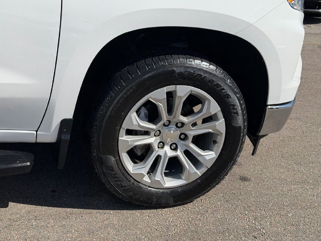 Used 2023 Chevrolet Silverado 1500 LTZ RWD image 9