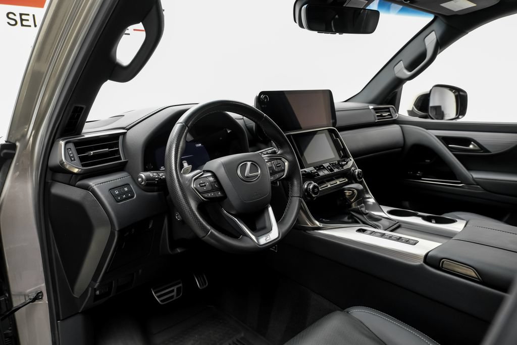 Used 2024 Lexus LX 600 F Sport AWD/4WD image 7