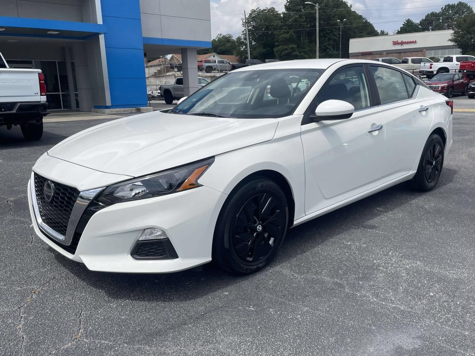 Used 2022 Nissan Altima 2.5 S FWD image 7