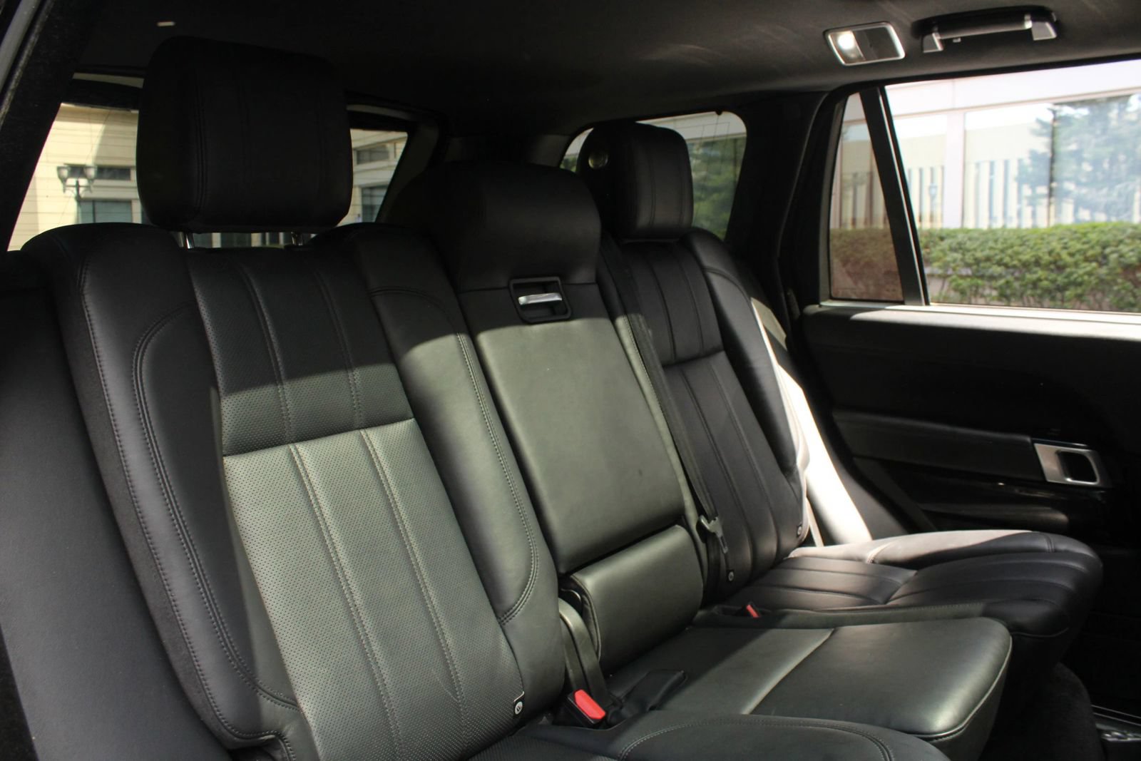 Used 2017 Land Rover Range Rover Long Wheelbase Supercharged AWD/4WD image 23