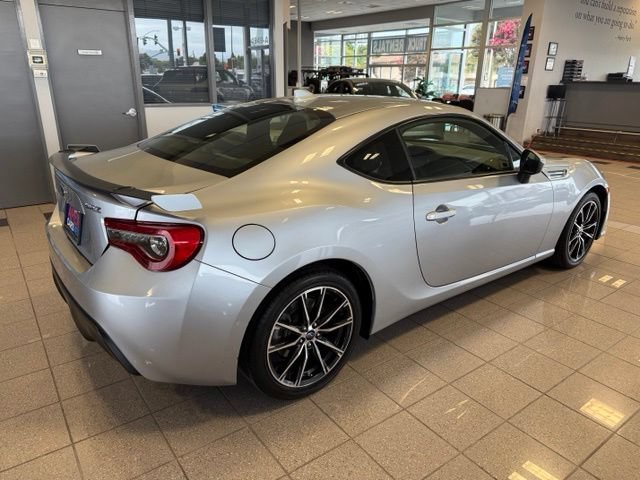 Used 2017 Subaru BRZ Premium RWD image 4