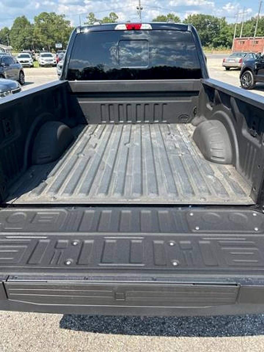 Used 2025 Ford F250 Platinum image 8